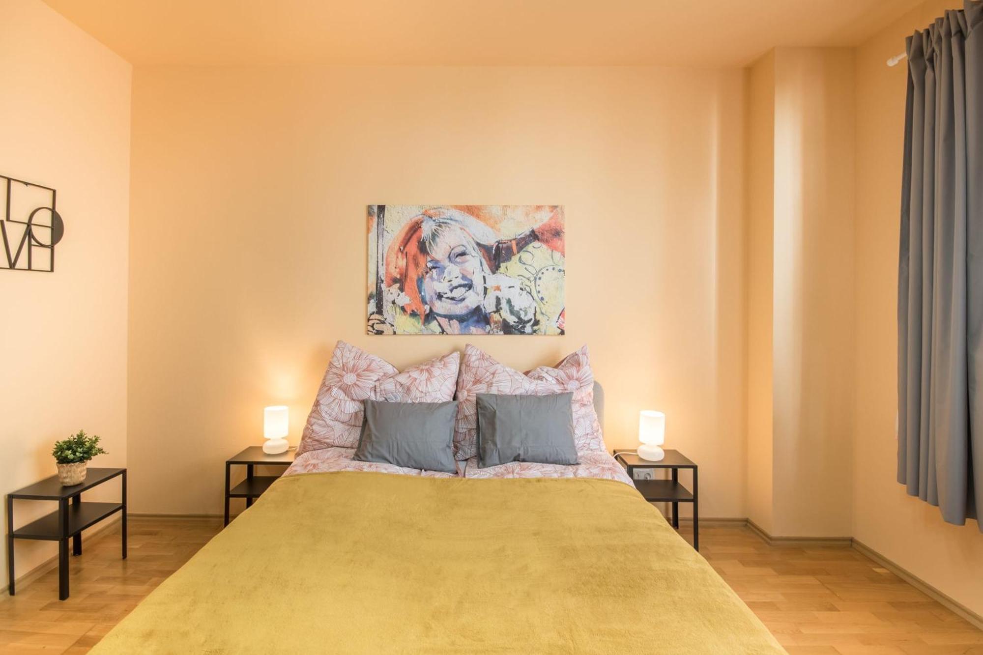Апартаменты Very Central - Large - Balcony - Comfy Будапешт Экстерьер фото